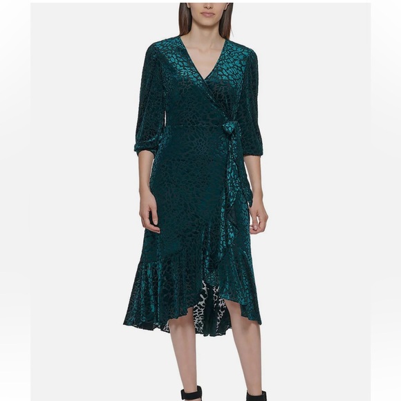 Calvin Klein Dresses & Skirts - Calvin Klein green burnout crushed velvet animal print midi wrap dress size 10